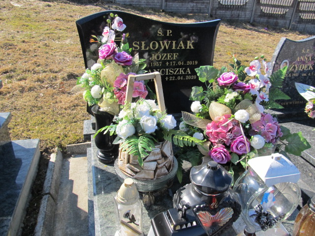 Grób Franciszka Słowiak